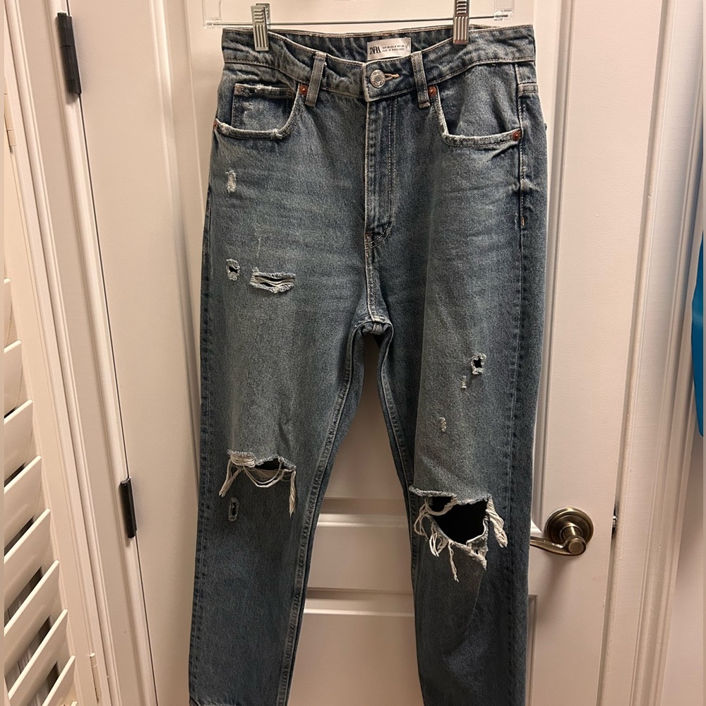 Zara Distressed Blue Jeans